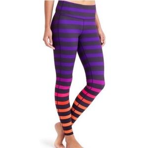 NWT || ATHLETA Bold Stripe Chaturanga Leggings